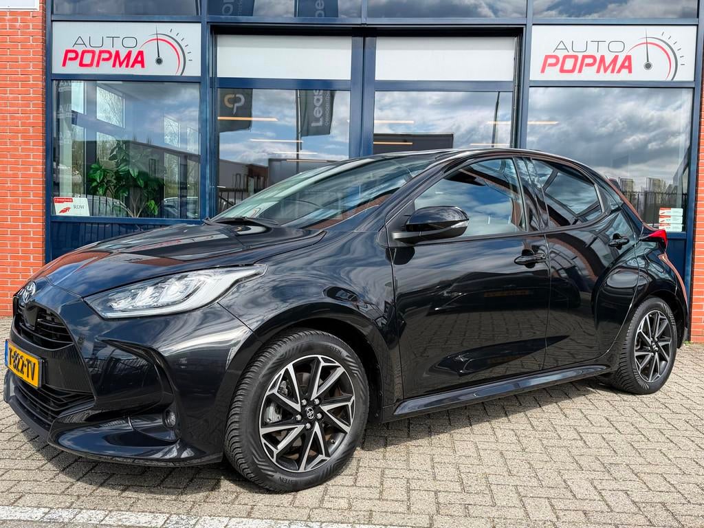 Toyota Yaris 1.5 Hybrid Dynamic Automaat / Cruise / Trekhaak, Auto's, Toyota, Gebruikt, Stoelverwarming, 450 kg, 1490 cc