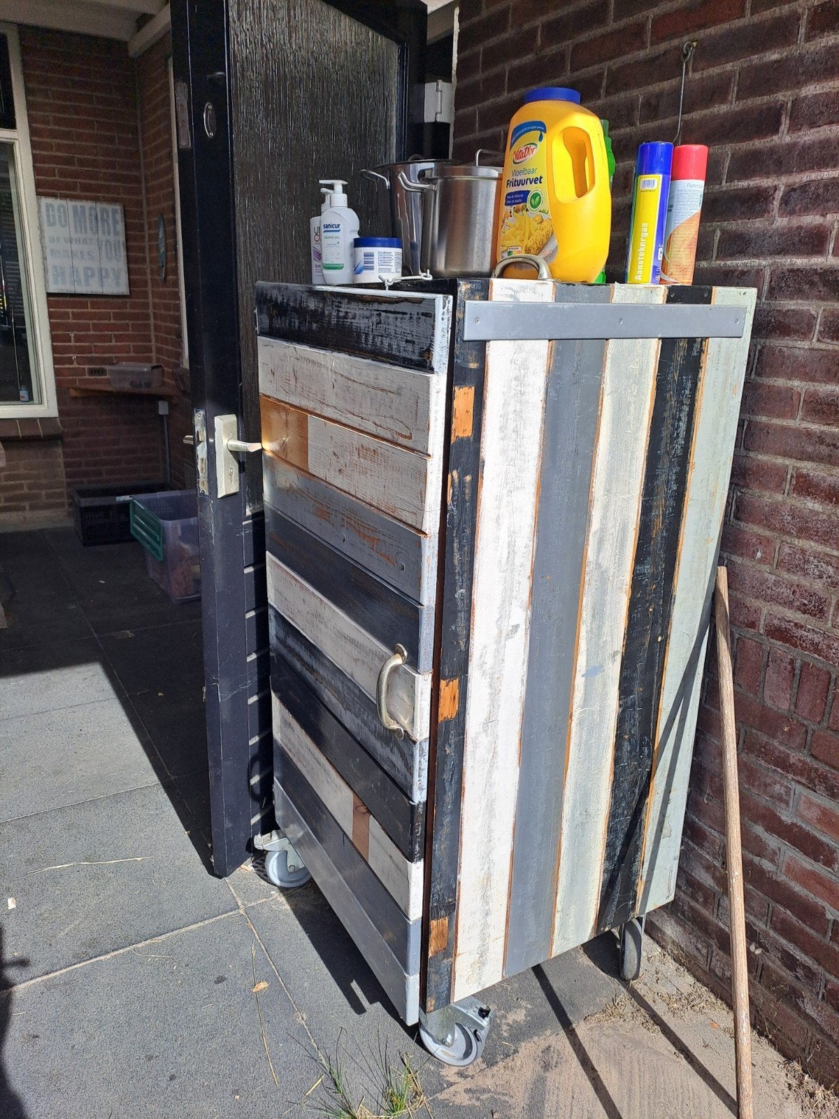 Grote voorraadkist op wielen - Handgemaakt, Ophalen, Gebruikt, 50 tot 100 cm, 75 – 100