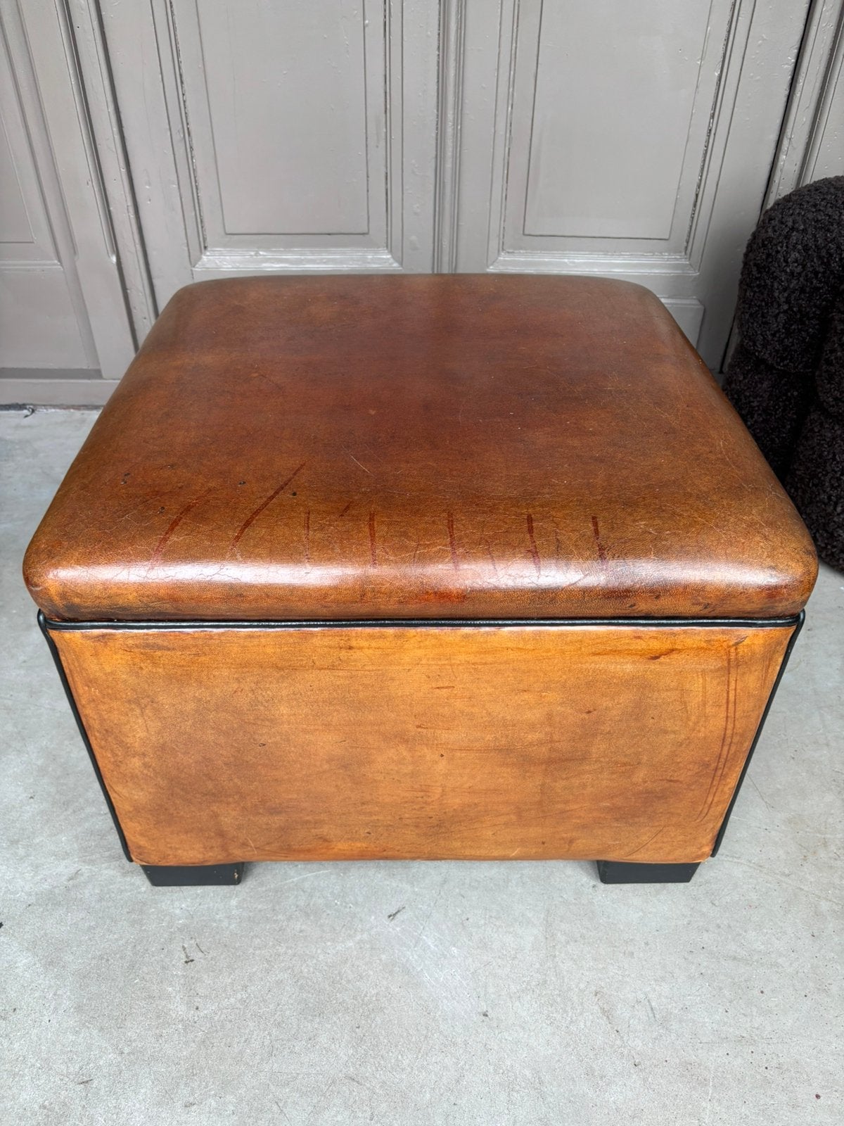 Schapenleren Hocker Lounge Atelier, Ophalen of Verzenden