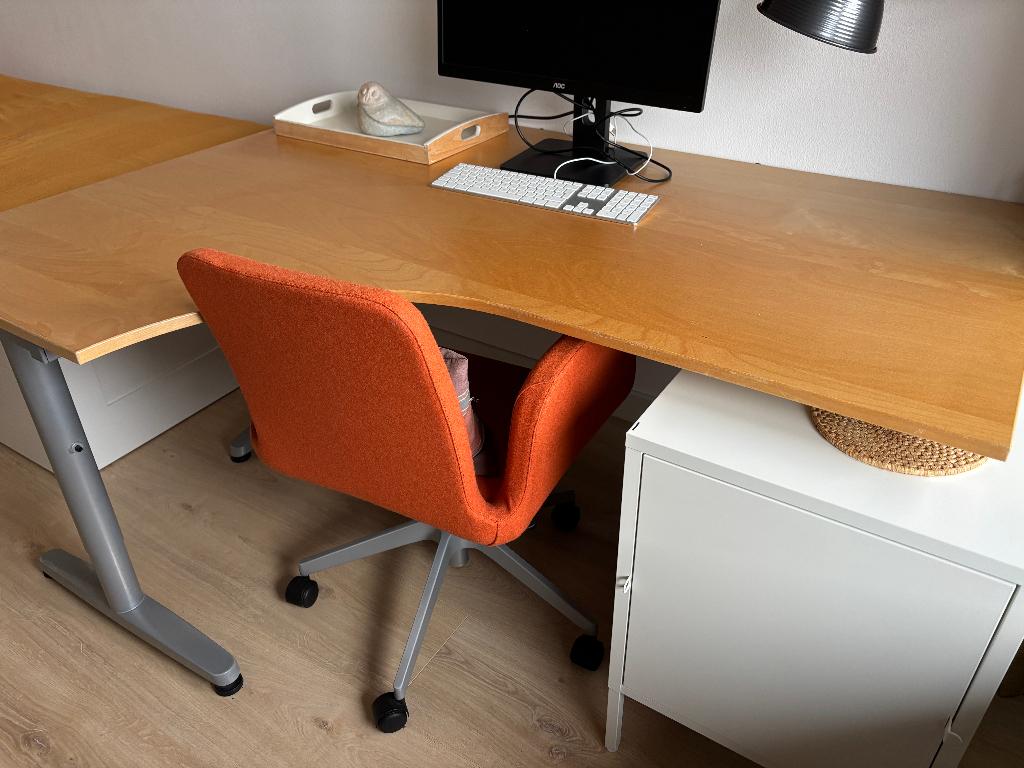 bureau in hoogte verstelbaar, Ophalen, 160 cm, Gebruikt, In hoogte verstelbaar