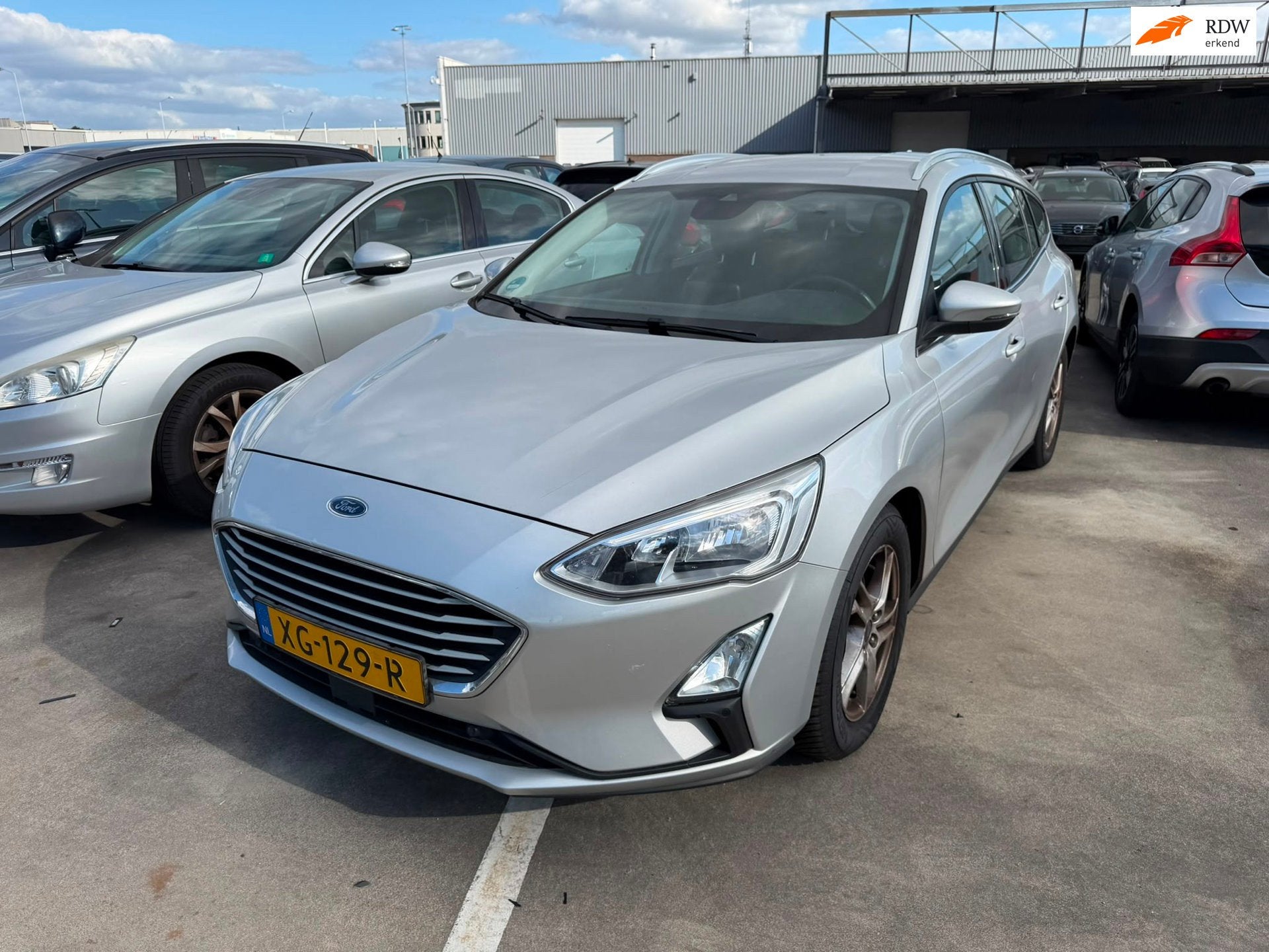 Ford Focus Wagon 1.5 EcoBlue Trend Edition Business, Auto's, Euro 6, 4 cilinders, Origineel Nederlands, 140 €/maand