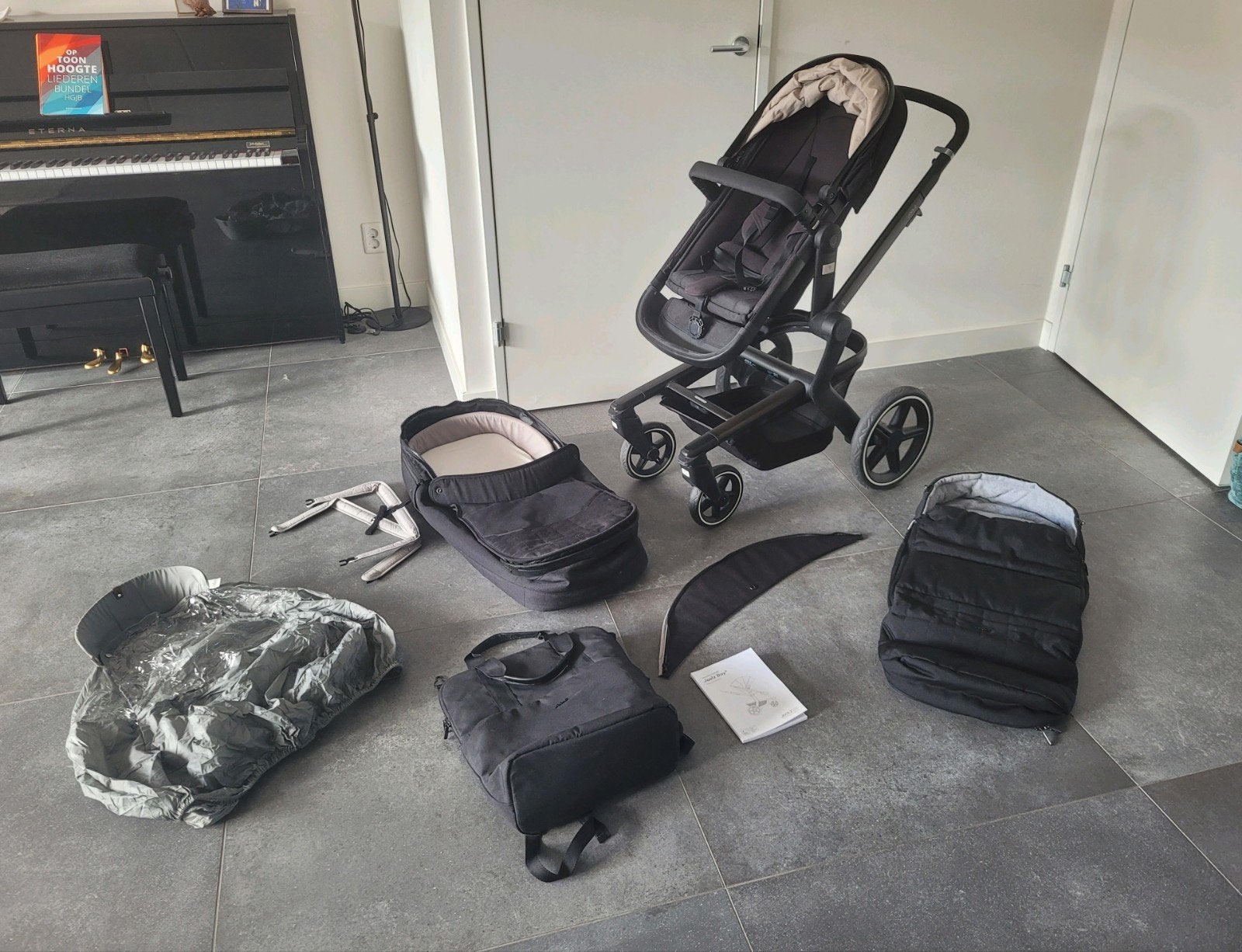 Joolz Day + ~ complete set brilliant black, Zo goed als nieuw, Combiwagen, Met reiswieg, Ophalen