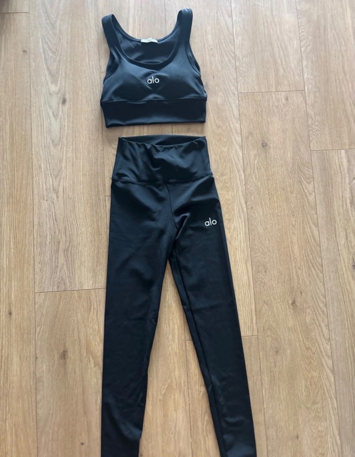 Alo Yoga sportset maat L, Zwart, Maat 42/44 (L), Ophalen of Verzenden, Fitness of Aerobics
