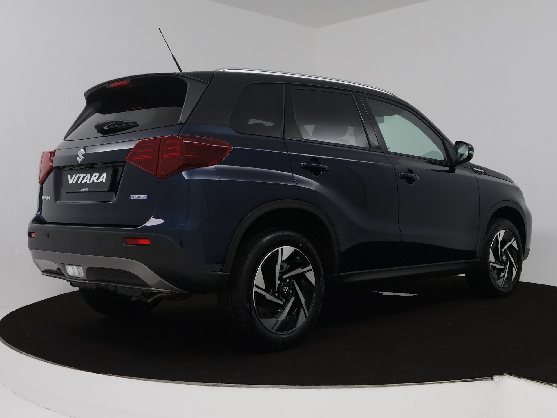 Suzuki Vitara 1.4 Boosterjet Smart Hybrid Style | Apple Carp, Voorwielaandrijving, Zwart, 4 cilinders, Blauw