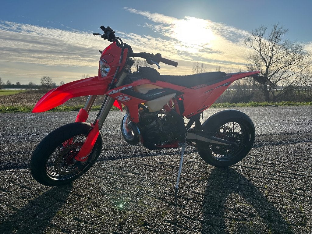 Beta RR 300 uit 2023 Enduro Supermoto - 2takt - kenteken, Motoren, Ophalen, 1 cilinder, 12 t/m 35 kW