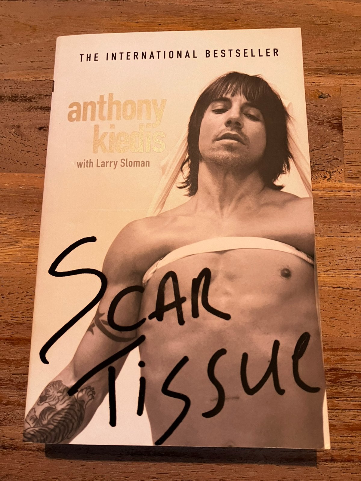 Scar tissue - Anyhony Kiedis, Boeken, Ophalen of Verzenden, Zo goed als nieuw, Artiest