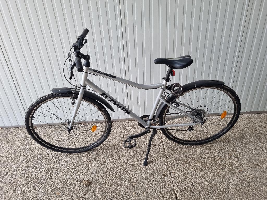 B'Twin Hybridefiets Riverside 120 Maat M Zilvergrijs, Fietsen en Brommers, Velgrem, 47 tot 50 cm, Zo goed als nieuw, Ophalen