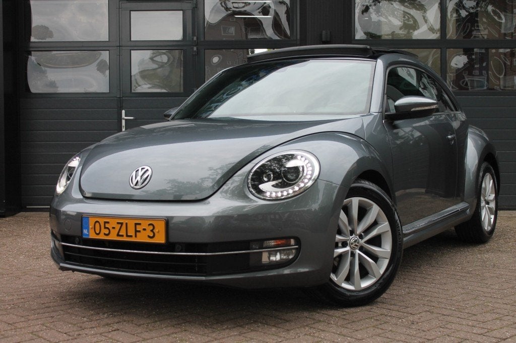 Volkswagen BEETLE 1.2 TSI DESIGN **NL-Auto** Panorama dak, Gebruikt, 4 cilinders, Met garantie (alle), 4 stoelen
