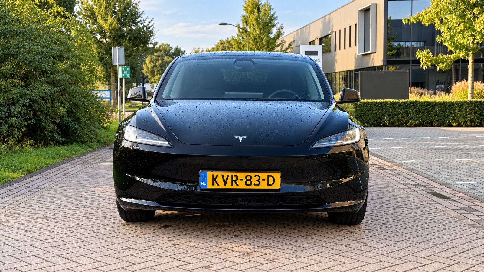 Tesla Model 3 SR RWD Highland  – 2024 / 38.000 km, Automaat, Achterwielaandrijving, 1736 kg, Zwart