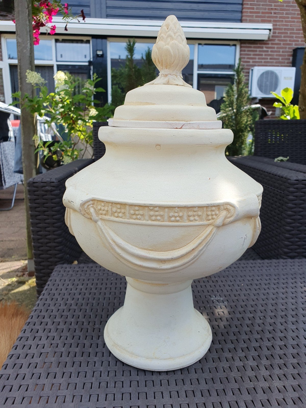 Decoratieve Urn/Vaas met Deksel - Crèmekleurig, Ophalen