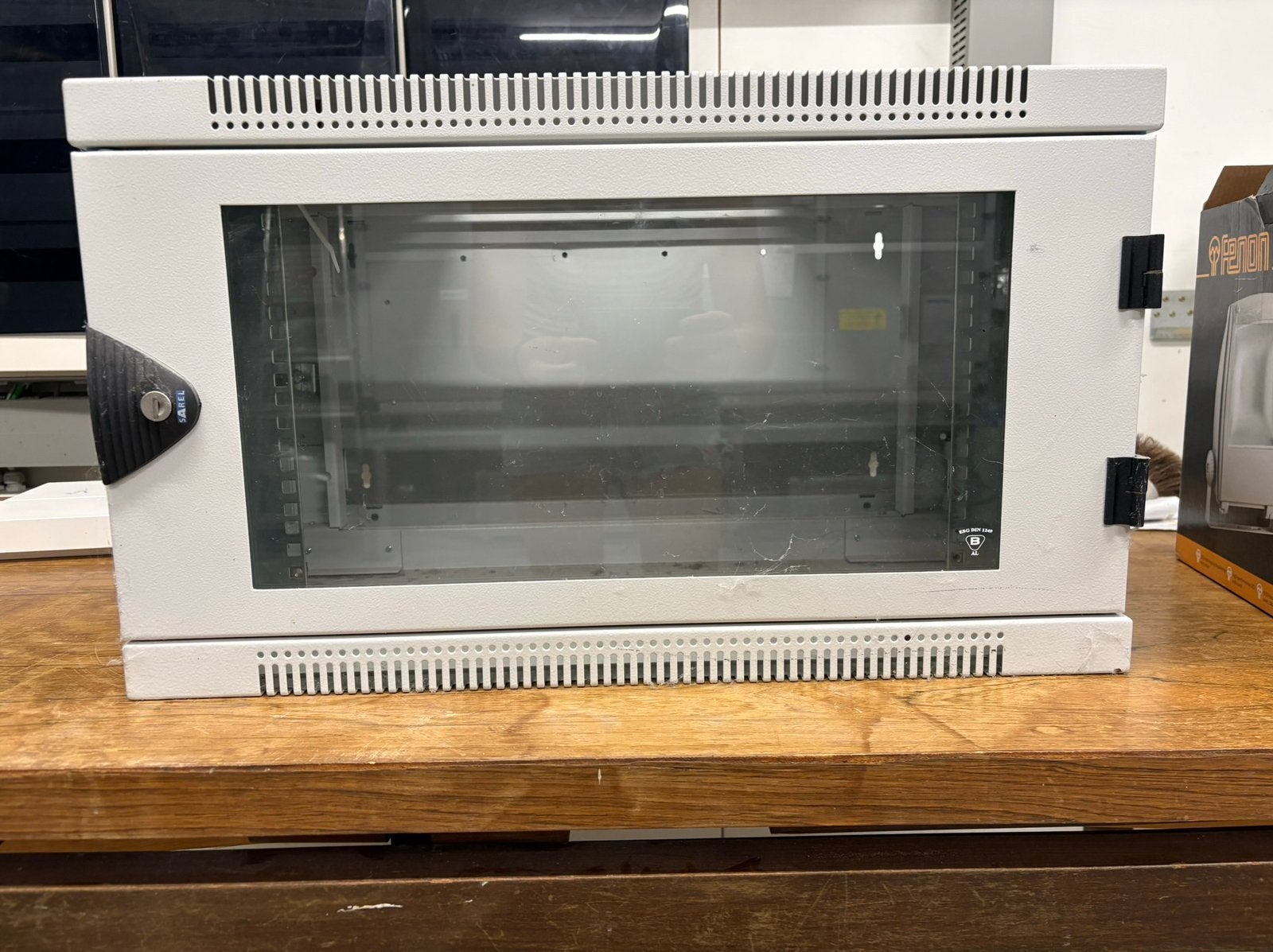 Patchkast Sarel, Ophalen, Gebruikt, Glas, Plaatstaal