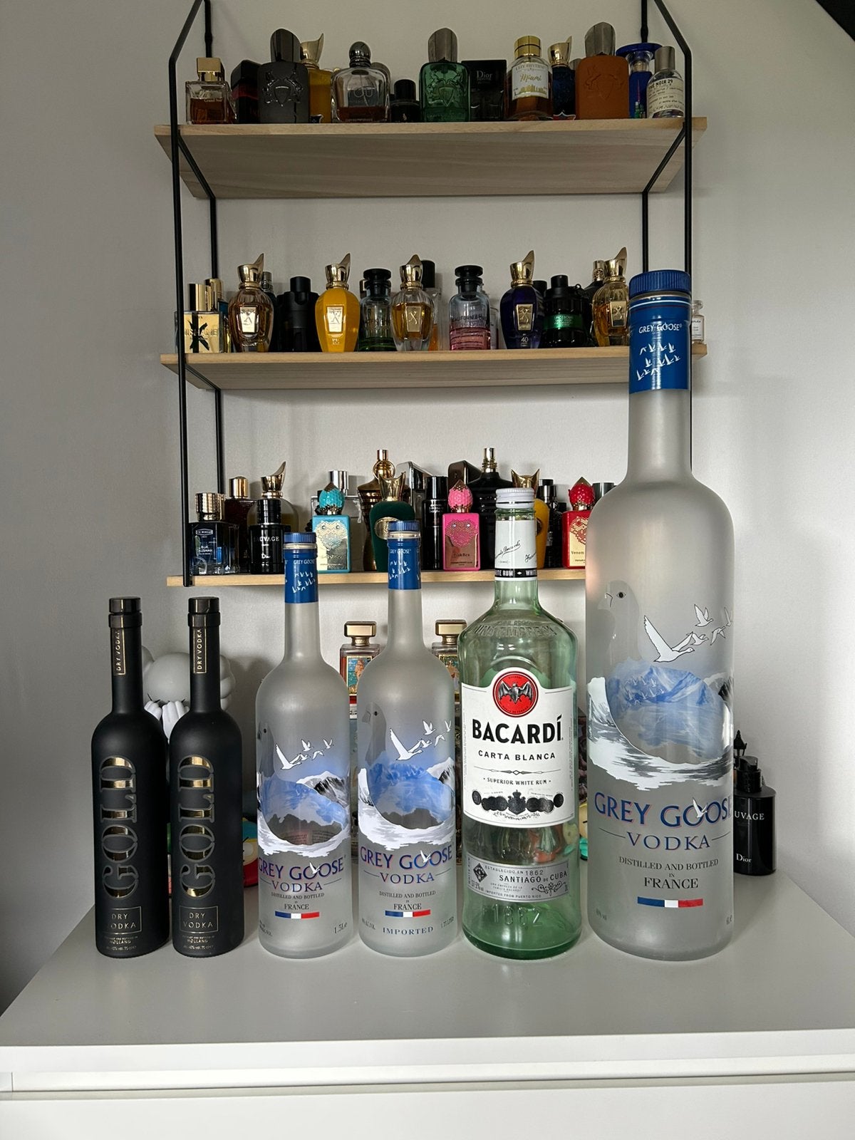 Gold Dry, Grey Goose, Bacardi - LEEG, Ophalen, Zo goed als nieuw