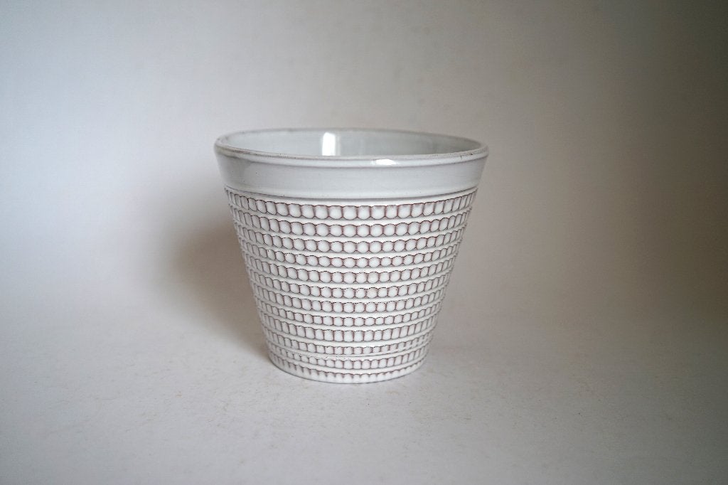 vintage bloempot aardewerk erica wit relief keramiek pot, Gebruikt, Rond, Binnen, Ophalen of Verzenden