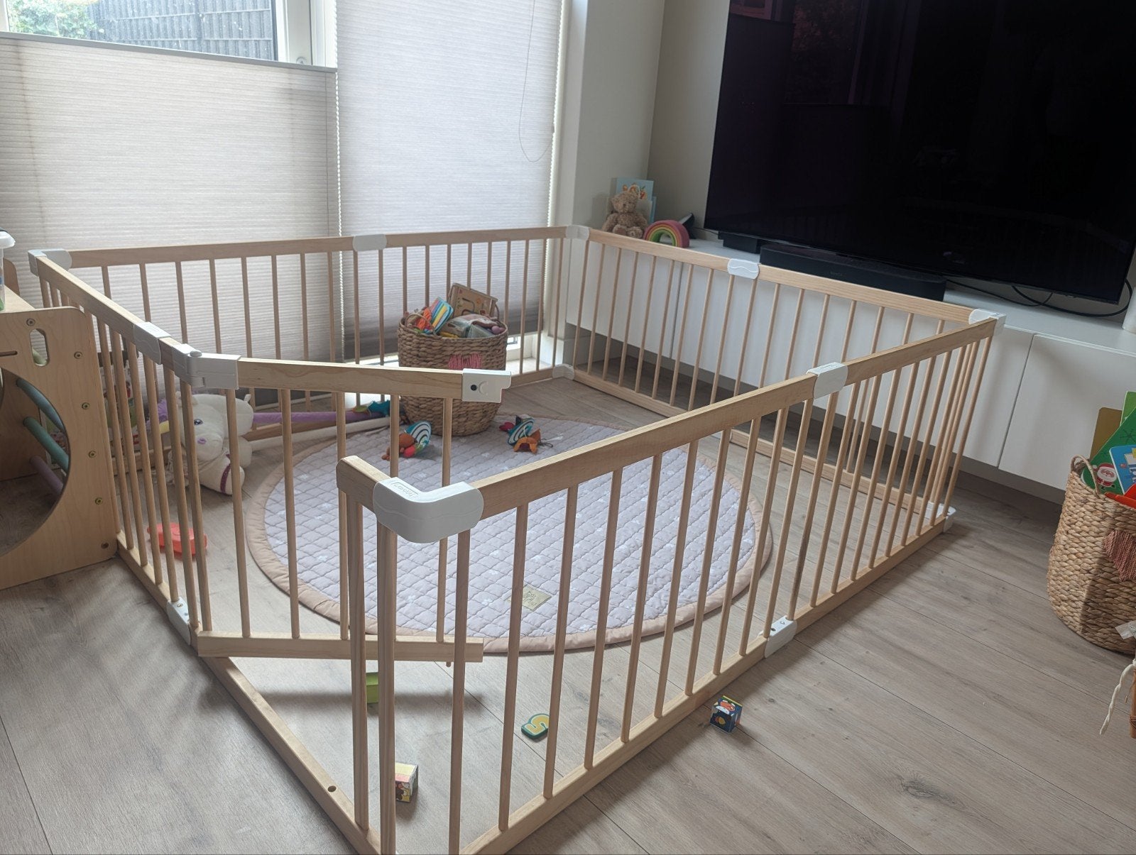 houten grondbox box met deurtje, Kinderen en Baby's, Ophalen, Zo goed als nieuw, Vierkant