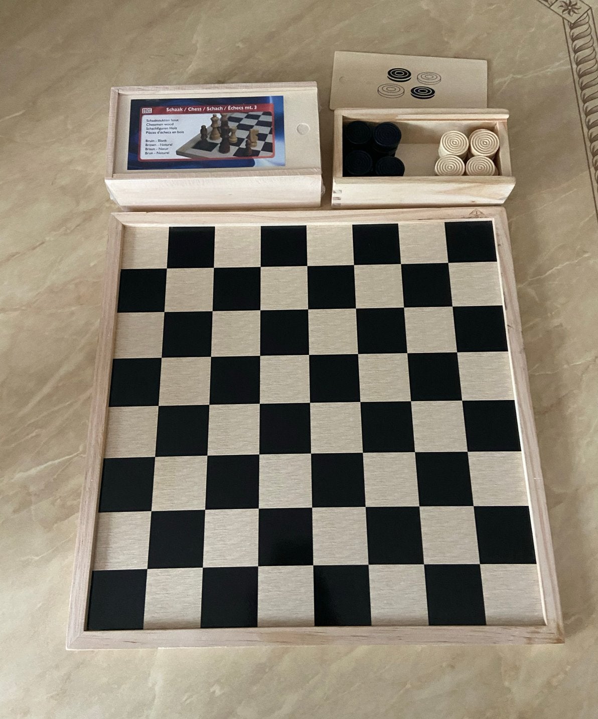 Schaak- en Damspel Houten Bordspel - Hot Games, Een of twee spelers, Ophalen of Verzenden, Zo goed als nieuw