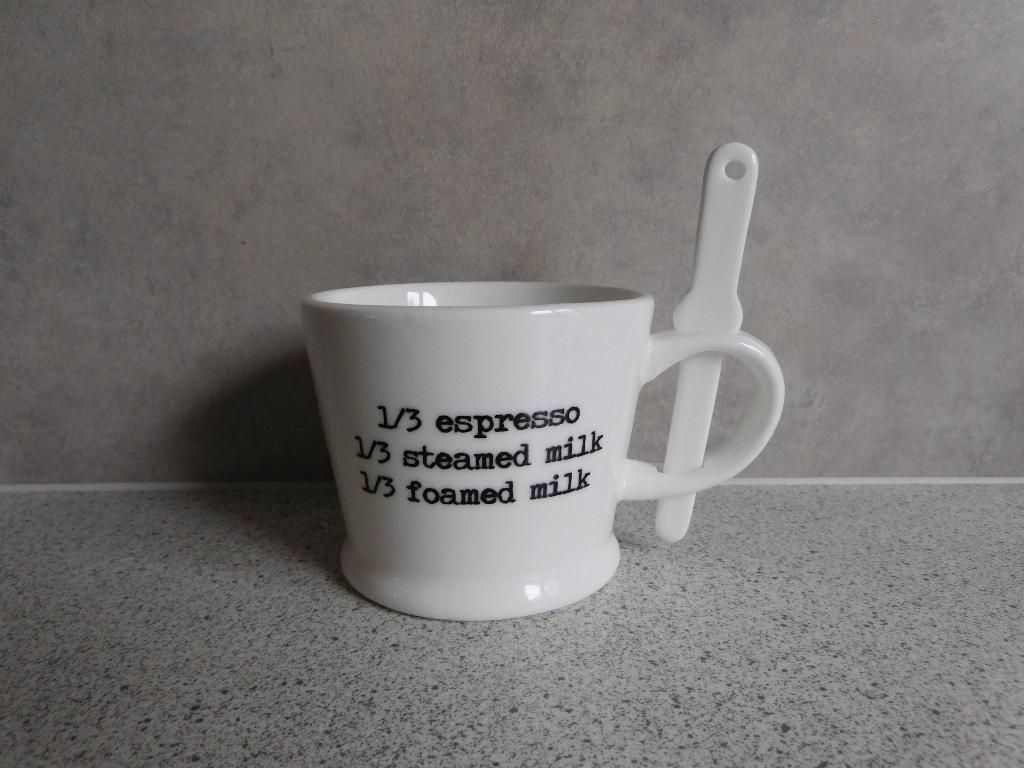 Mok Cappuccino Rivièra Maison, Keramiek, Ophalen of Verzenden, Zo goed als nieuw, Overige stijlen