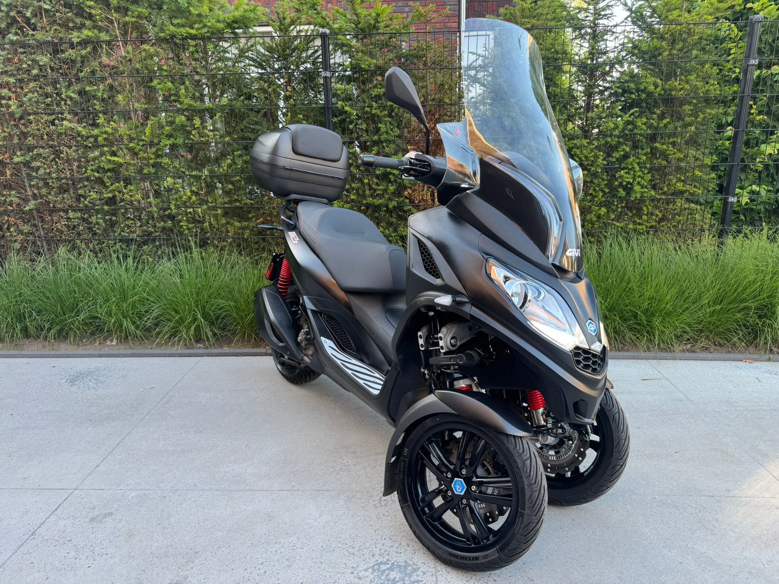 Piaggio mp3 300cc hpe abs autorijbewijs full option, Overige modellen, Ophalen of Verzenden, Zo goed als nieuw