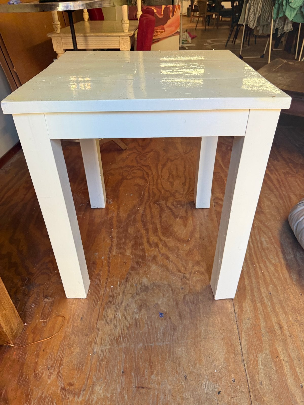 Witte vierkante bijzettafel - Gebruikt, Huis en Inrichting, Gebruikt, Vierkant, 55 tot 75 cm, Hout