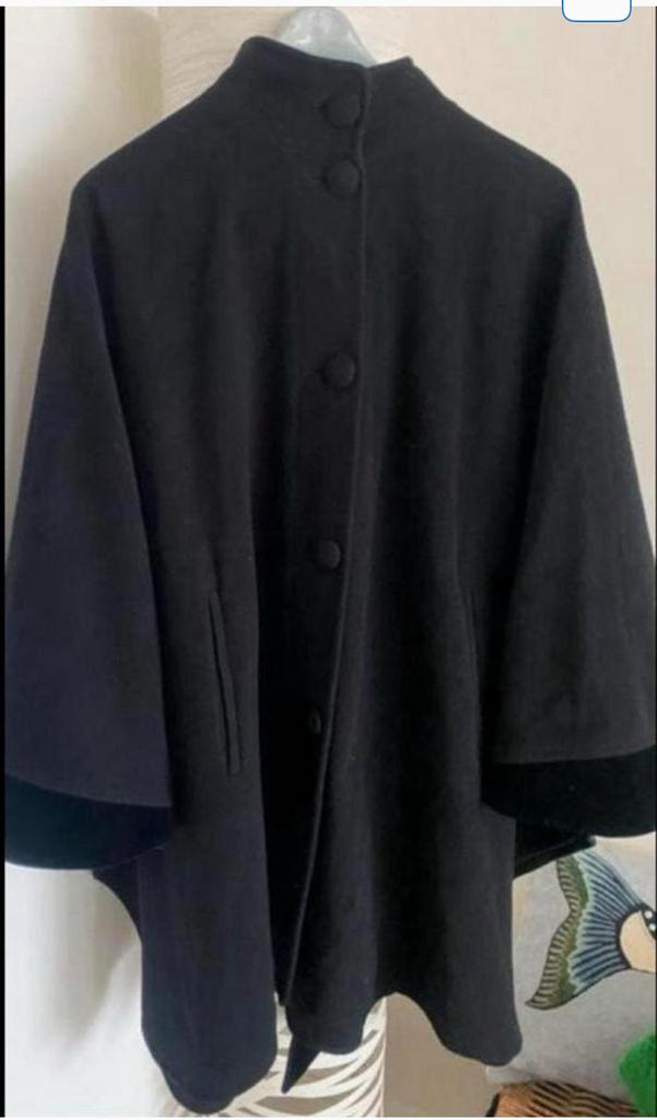 Cape witteveen one size wol nieuwstaat, Ophalen of Verzenden, Zo goed als nieuw, Maat 42/44 (L), Zwart