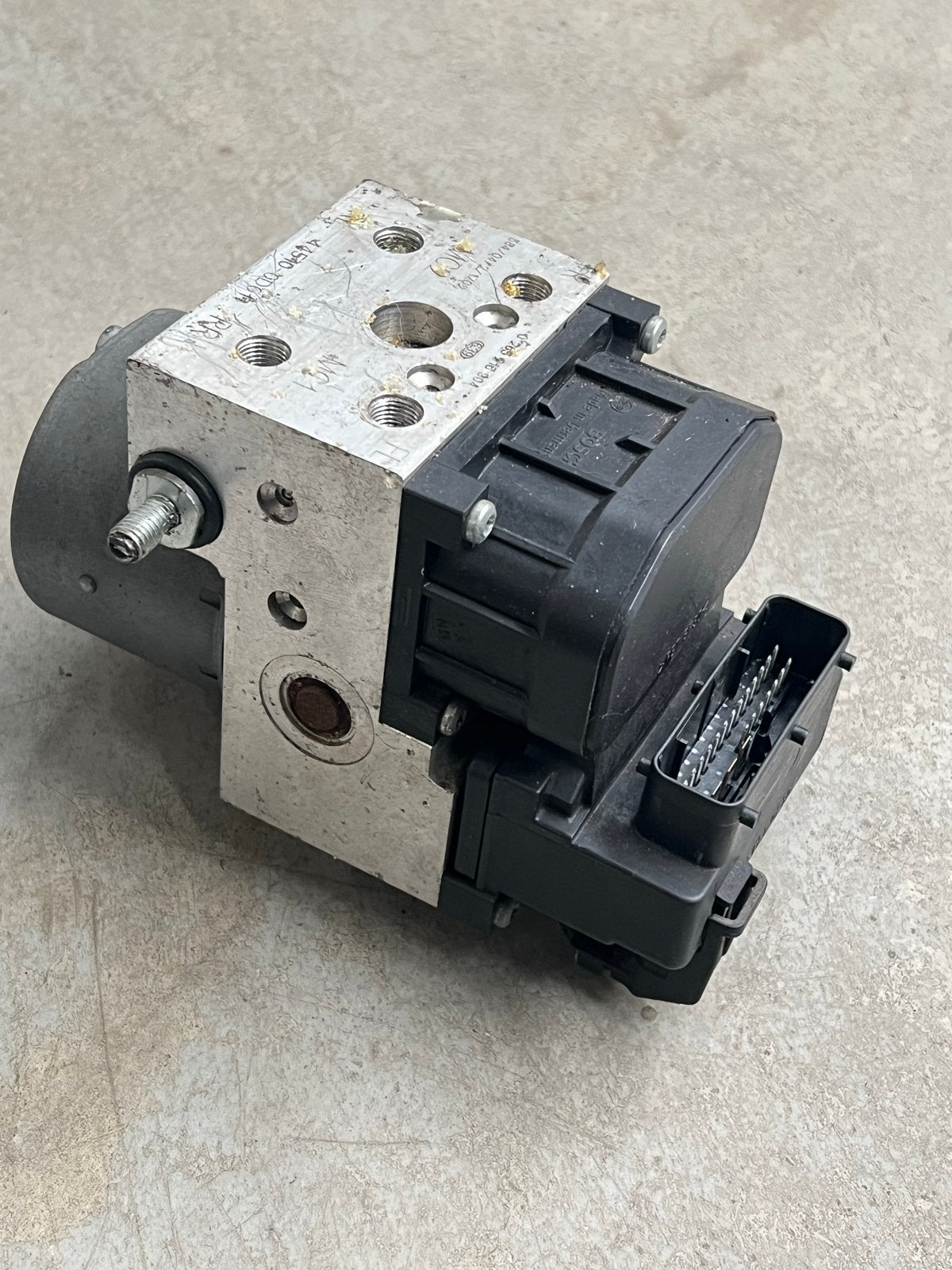 ABS Pomp Toyota Yaris 2005 - Gebruikt, Ophalen of Verzenden, Gebruikt, Toyota