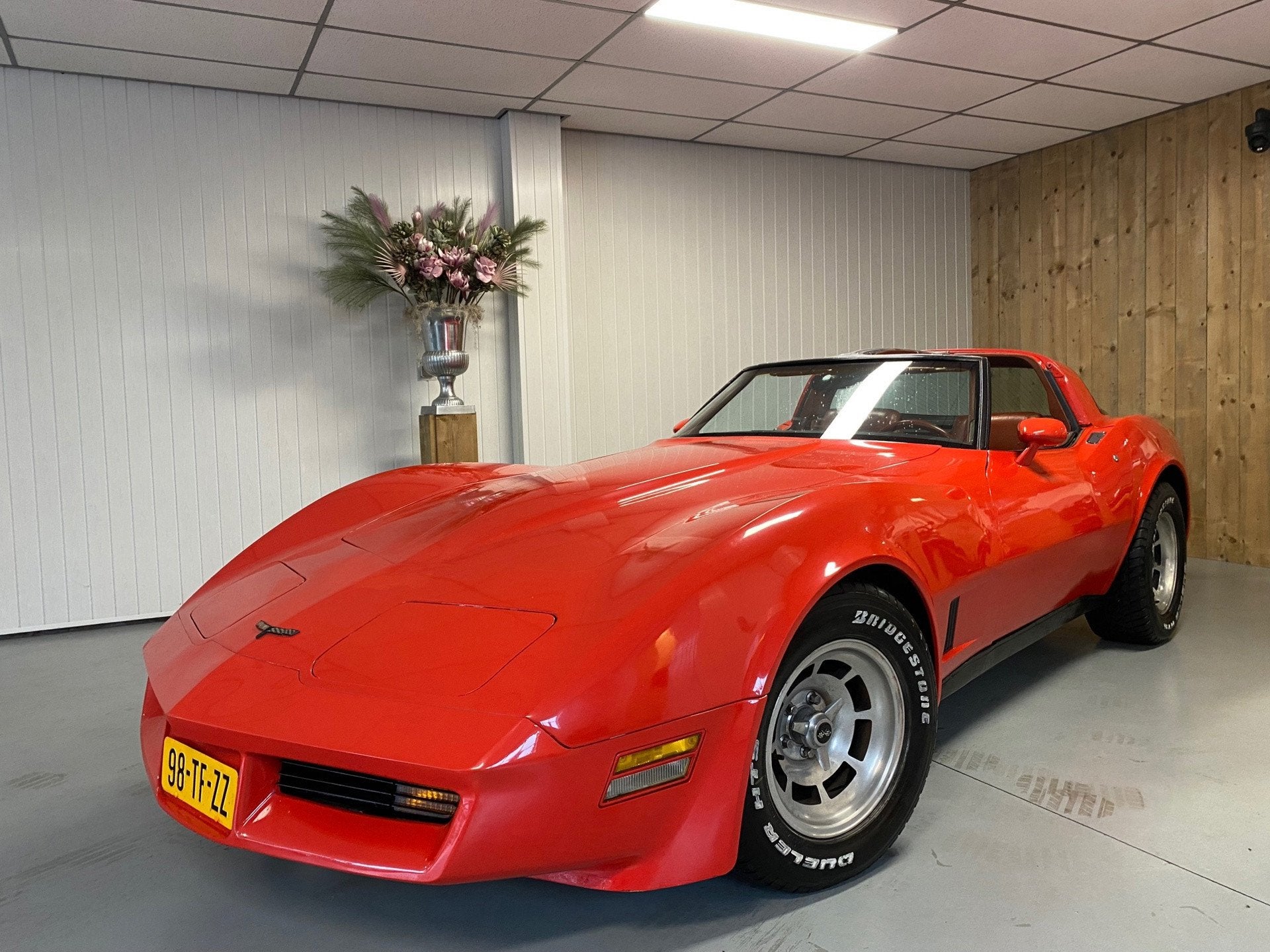 INKOOP / GEZOCHT OLDTIMERS, SCHUURVONDSTEN, VERZAMELINGEN, A, Auto's, Automaat, Achterwielaandrijving, 8 cilinders, 4 stoelen