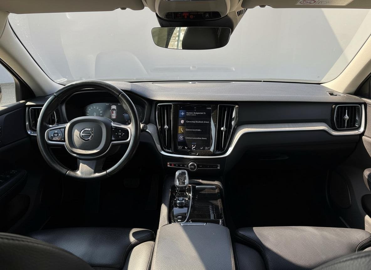 Volvo V60 2.0 T6 Recharge AWD Inscription LEER - NAVI - CRUI, Stof, Gebruikt, Euro 6, 4 cilinders