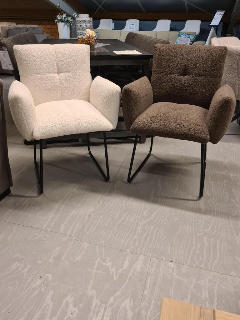 *OPRUIMING* 4 Stuks Eetkamerstoel Dante €716,- NU €444,- (16, Huis en Inrichting, Stoelen, Nieuw, Vier, Stof, Ophalen of Verzenden