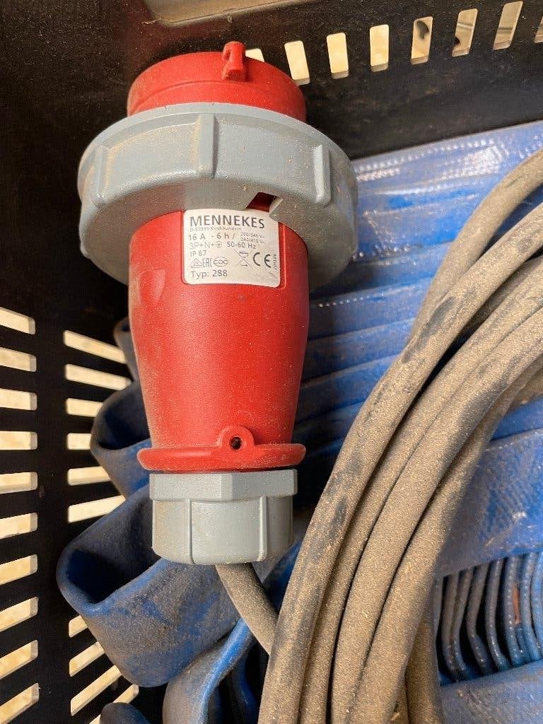 Industriele dompelpomp Grundfoss Unilift KP250-M-3, Ophalen, Zo goed als nieuw, Elektrisch, Dompelpomp