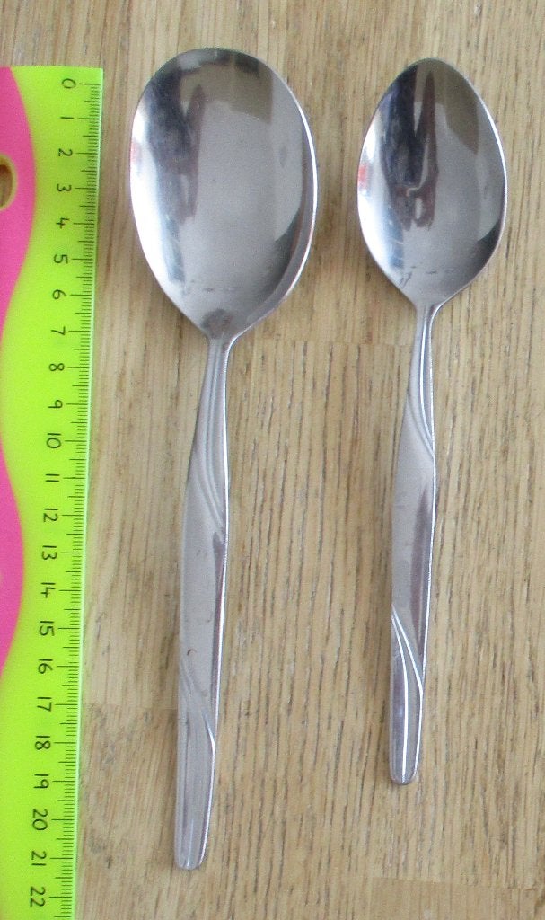 GERO 13Cr 1 grote lepel en 21,2cm 1 kleine lepel 18,7cm, Ophalen of Verzenden, Rvs of Chroom