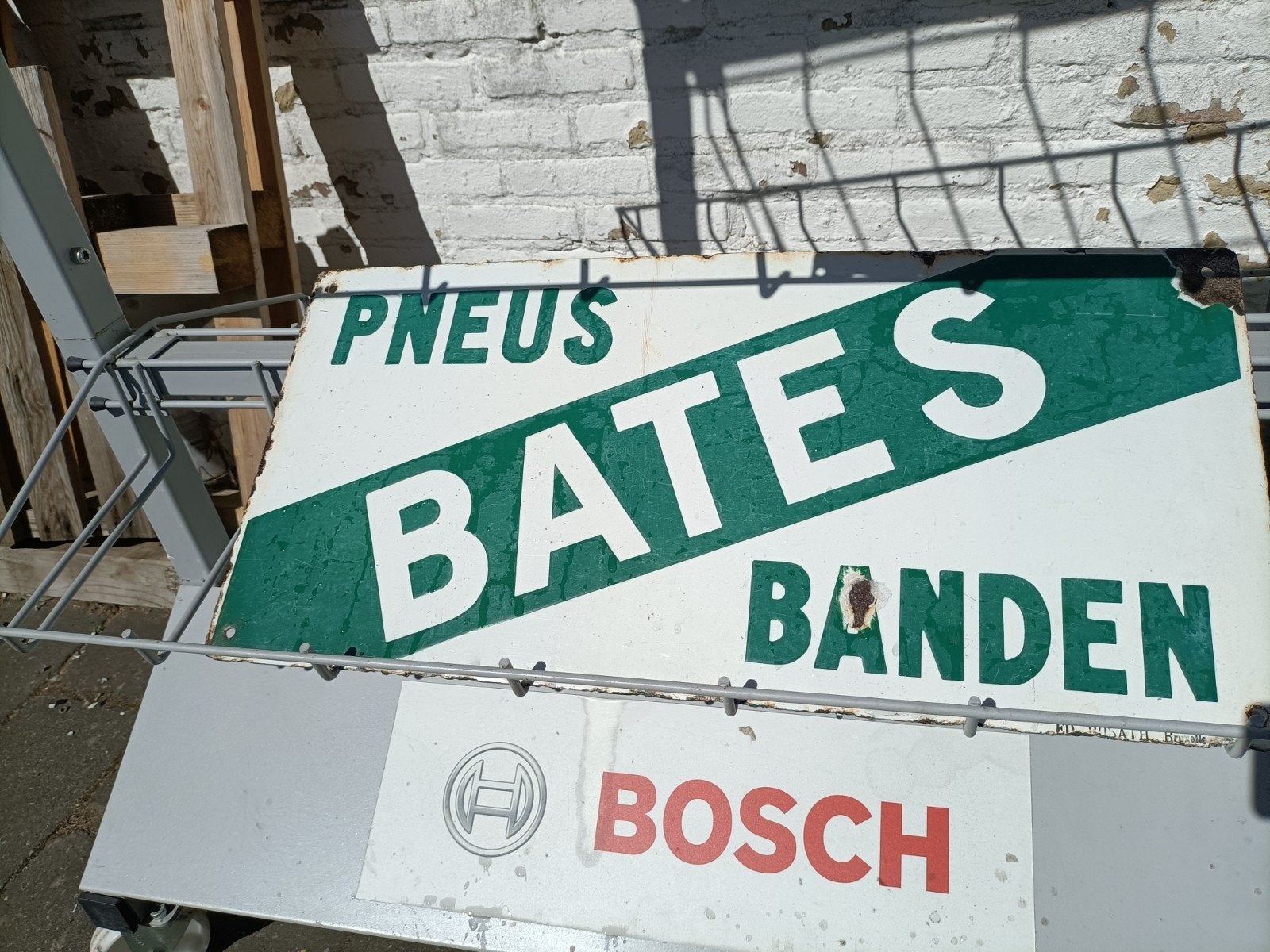 Emaille bord autobanden Bates (voorloper Dunlop), Antiek en Kunst, Ophalen of Verzenden