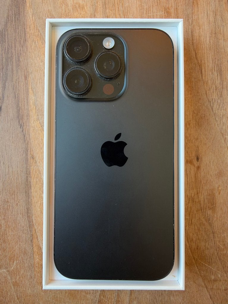 Foto 3 van iPhone 16 Pro 256Gb