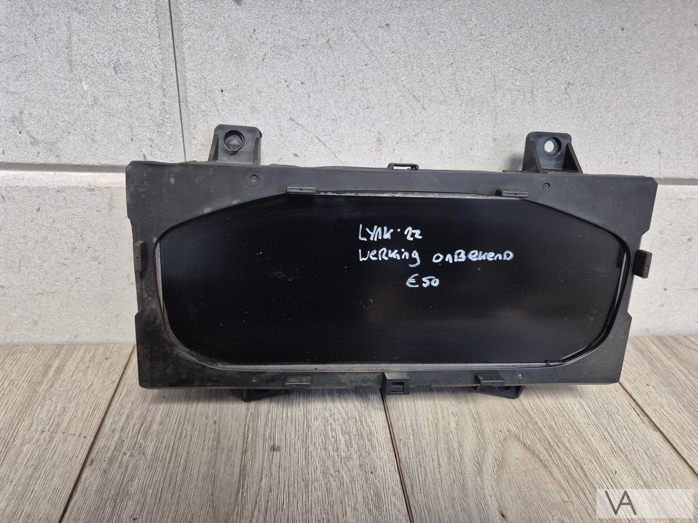 Lynk & co 01 2020 - 2025 cockpit tellerklok 8892280194 €50, Gebruikt, -, Overige automerken, -