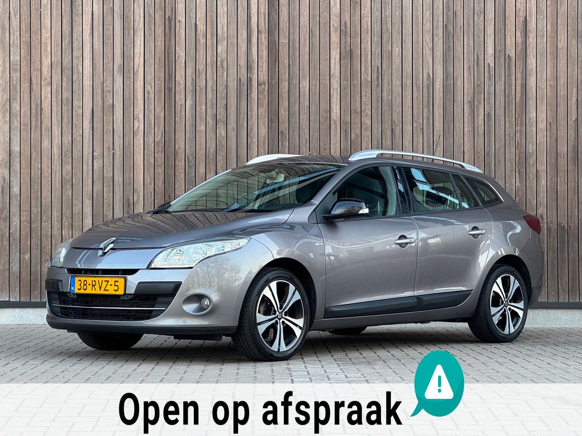 Renault Mégane Estate 1.4 TCe Bose, Voorwielaandrijving, Euro 5, Gebruikt, Zwart