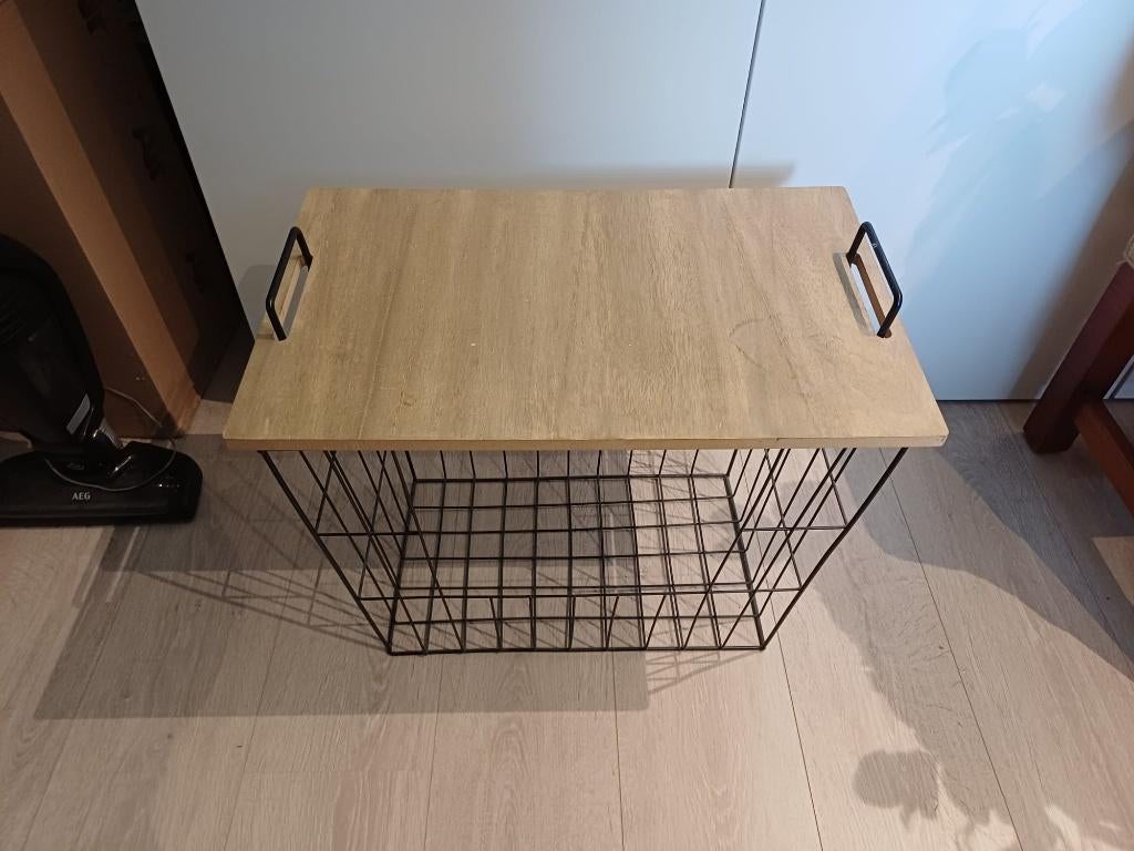 Opbergmand met houten blad - bijzettafel/opberger, Ophalen, Overige materialen, Gebruikt, Mand