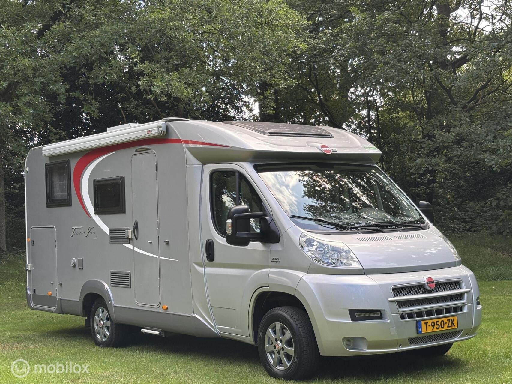 Bürstner Travel Van T 620 Fiat 2.3 130pk Euro 5 | Enkele-be, 6 tot 7 meter, Bedrijf, Tot en met 3, Bürstner