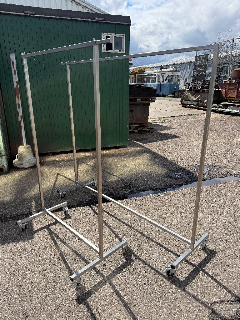 Kledingrek 100-120 cm RVS uitschuifbaar, Kleding | Dames, Ophalen, Met wielen, Gebruikt