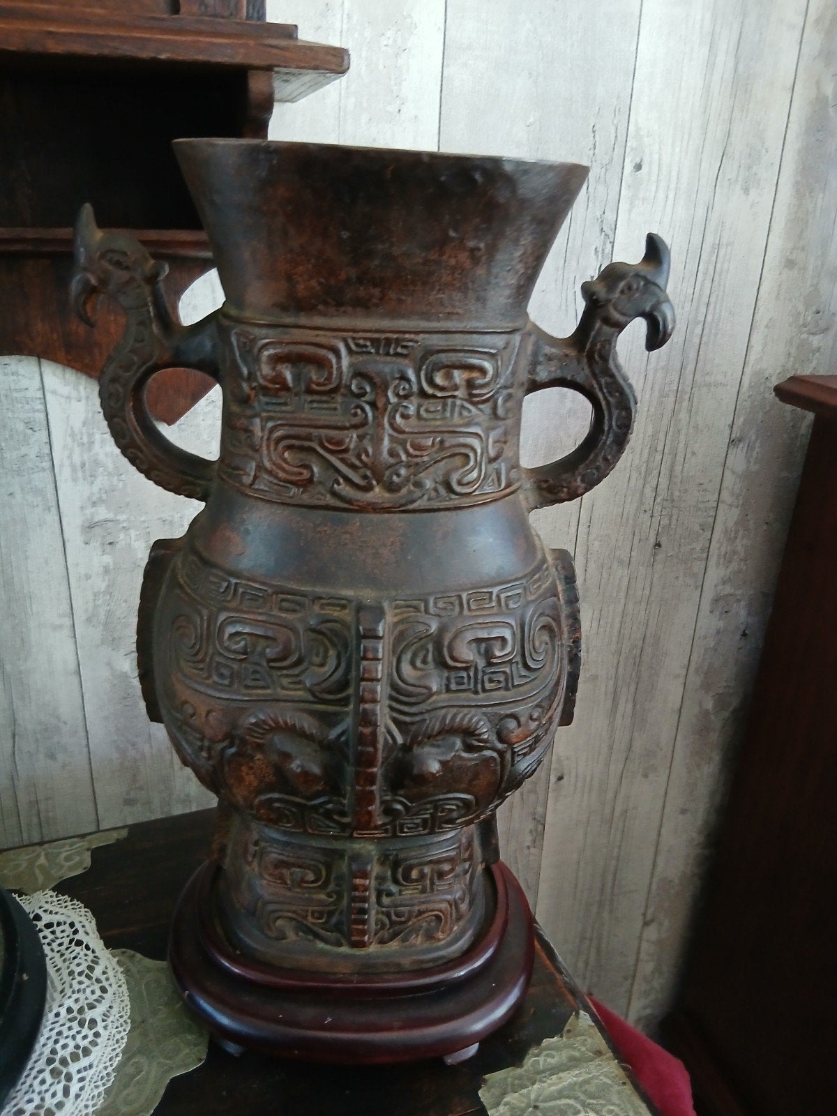 te.koop.een.antieke.bronzen.vaas, Ophalen of Verzenden