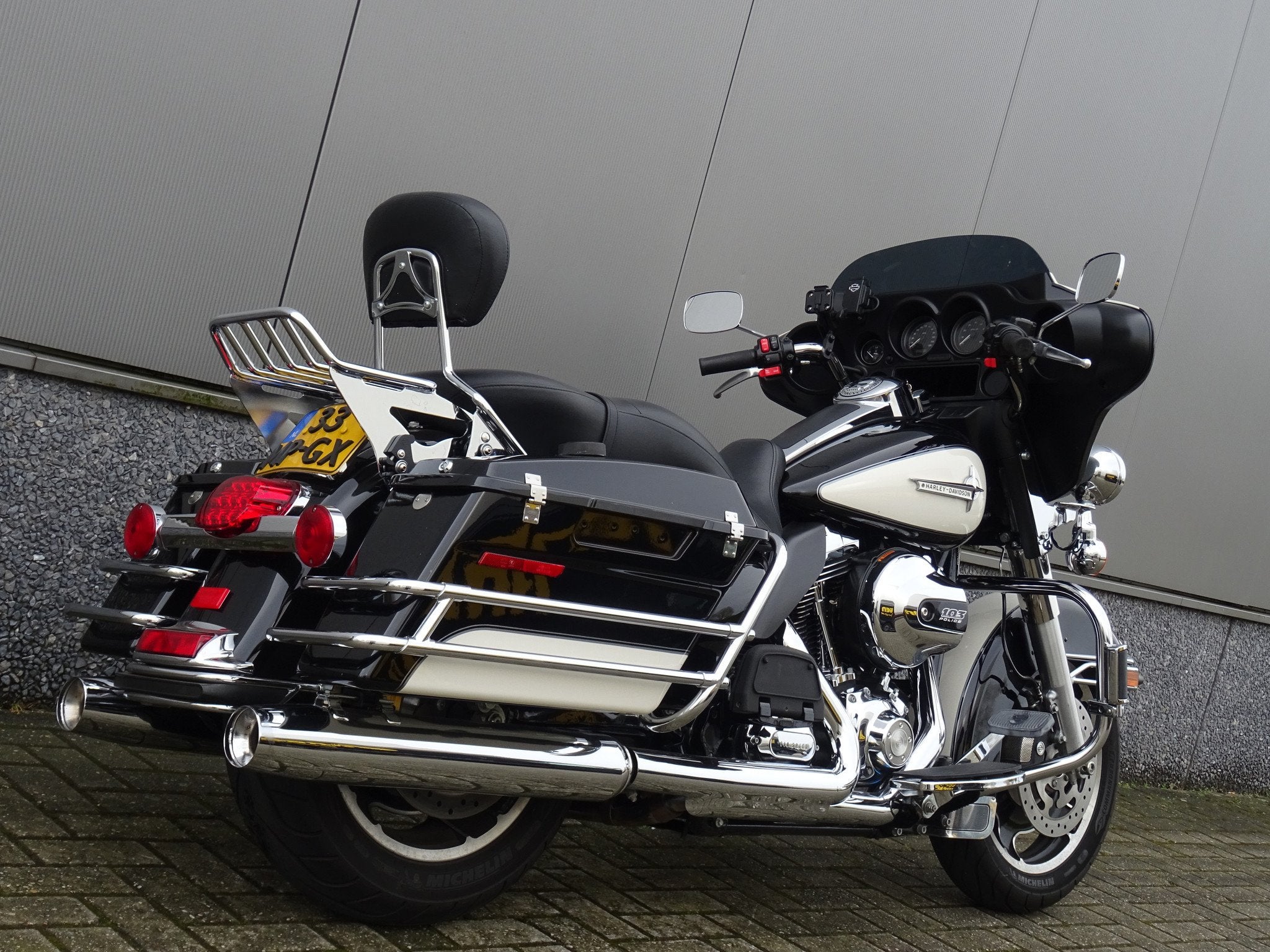 Harley-Davidson FLHF ELECTRA GLIDE POLICE (bj 2013), Motoren, 1688 cc, Chopper, Meer dan 35 kW, Gebruikt