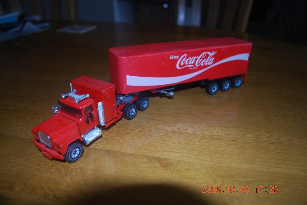 Modelauto coca cola, Hobby en Vrije tijd, Ophalen, Zo goed als nieuw, Bus of Vrachtwagen, SIKU