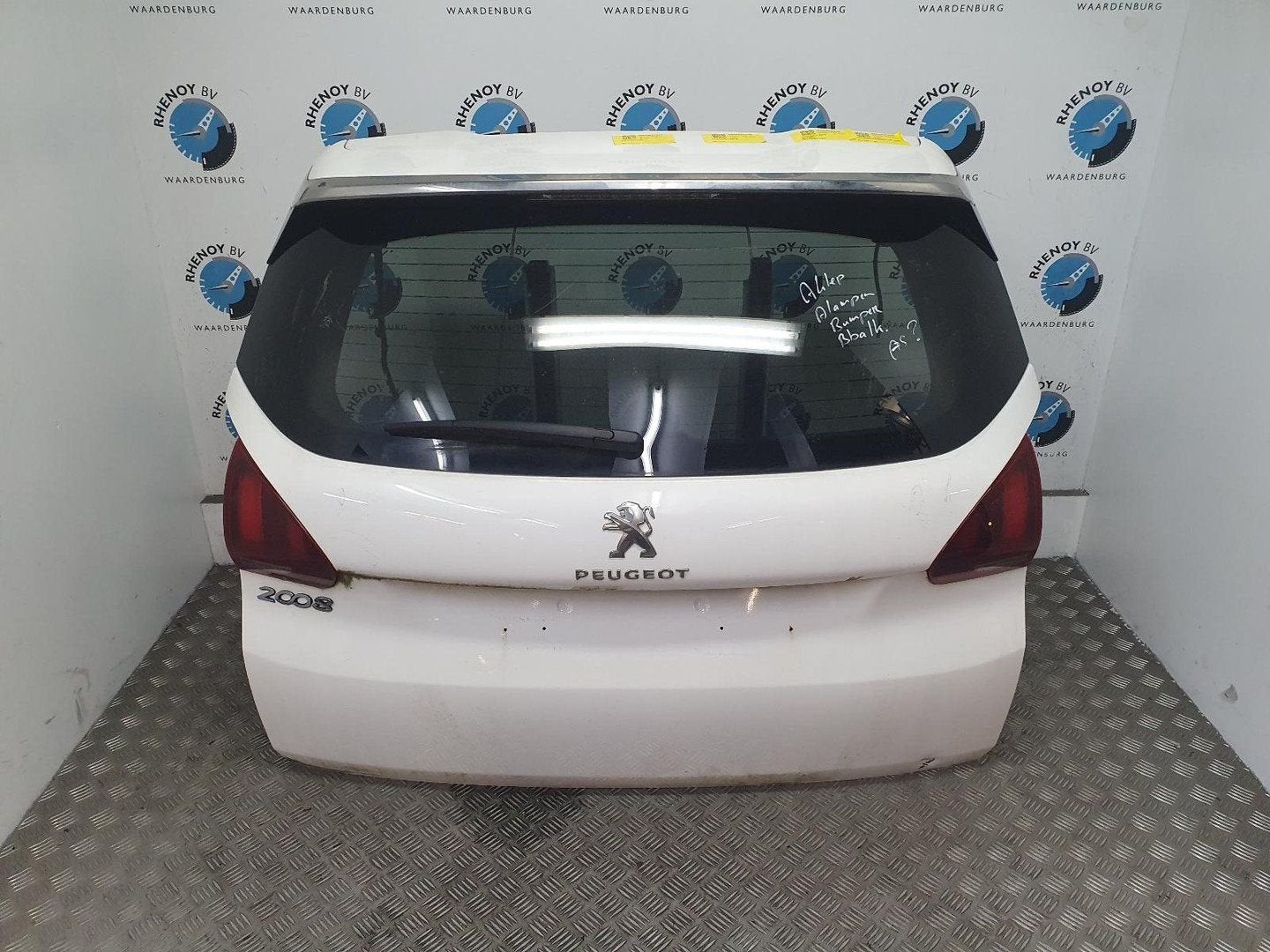 PEUGEOT 2008 ALLURE ACHTERKLEP 2019, Ophalen of Verzenden, Gebruikt, Stiba lid