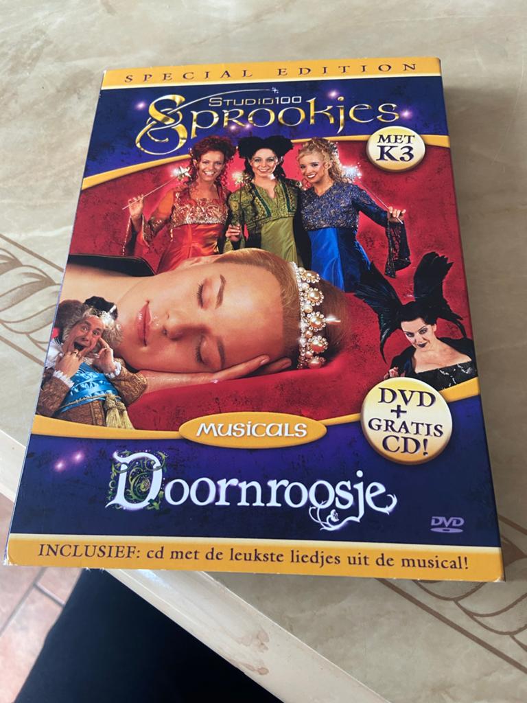 Studio 100 Sprookjes: Doornroosje DVD + CD Special Edition, Alle leeftijden, Overige genres, Ophalen of Verzenden, Zo goed als nieuw