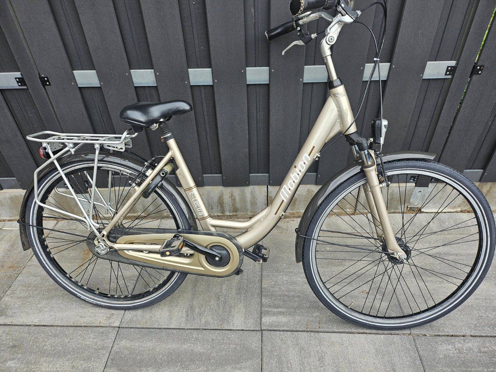 Dames fiets 28 inch !!, Fietsen en Brommers, Fietsen | Dames | Damesfietsen, Ophalen of Verzenden