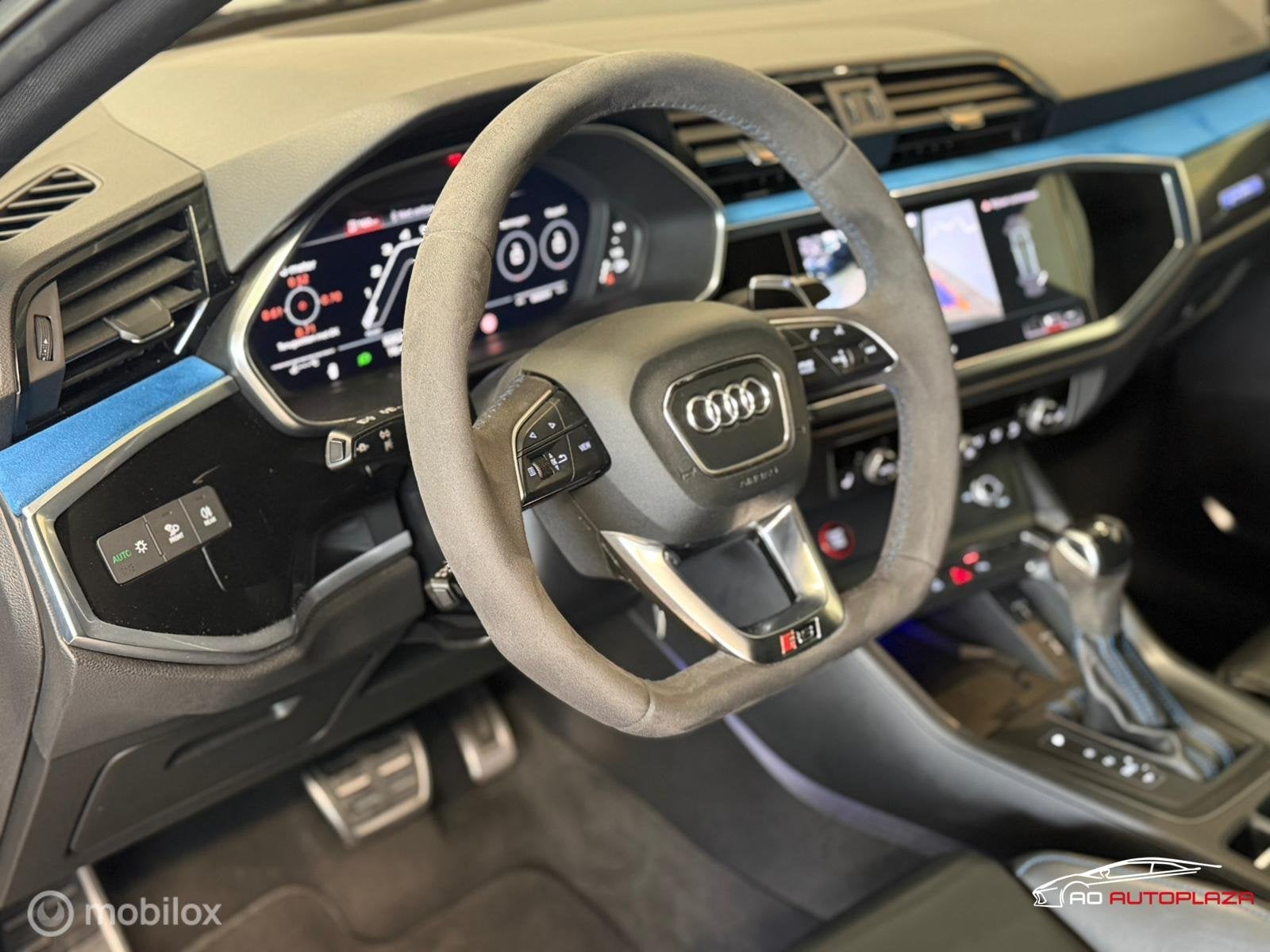 Audi RS Q3 Sportback 2.5 TFSI Panorama/Keramisch/B&O/Full Bl, Auto's, Audi, Automaat, 1675 kg, Alcantara, Zwart