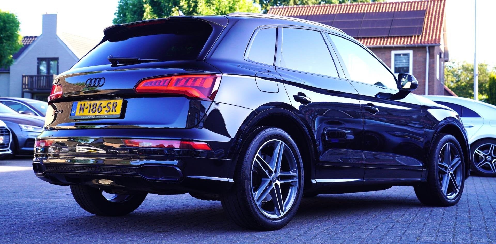 Audi SQ5 3.0 TFSI SQ5 Quattro ProLine Plus Panorama | LED |, Auto's, Gebruikt, 2995 cc, Zwart, Bedrijf