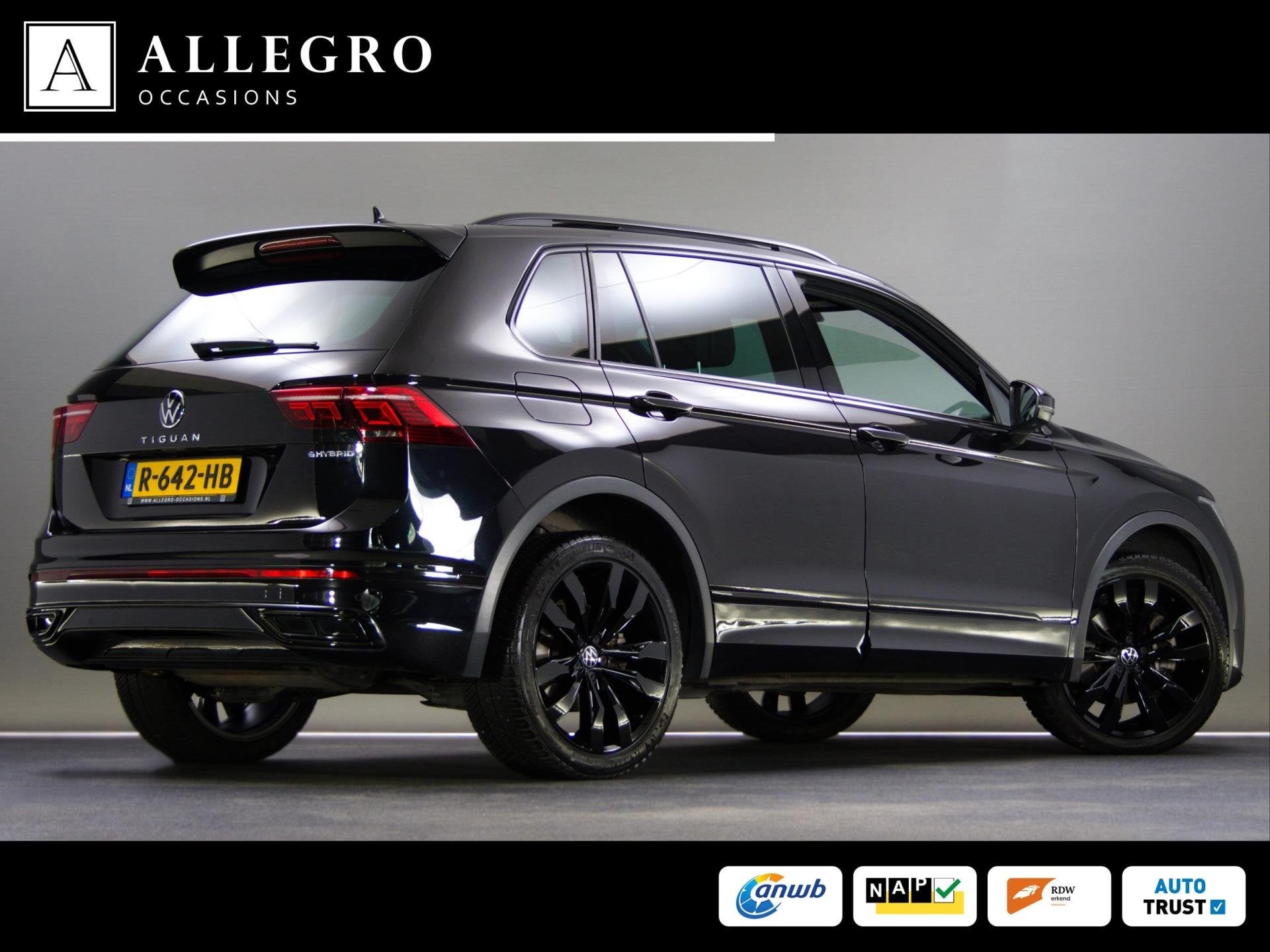 Volkswagen Tiguan 1.4 TSI eHybrid R-Line Business+ (IQ-LIGHT, Alcantara, Zwart, Hybride Elektrisch/Benzine, SUV of Terreinwagen