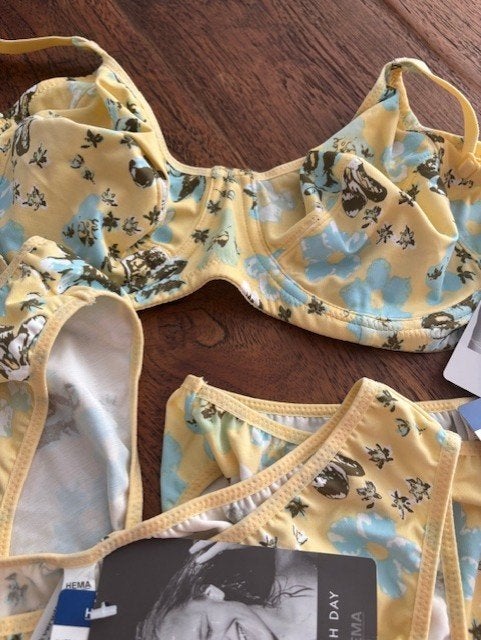 BH setje Hema 75D slips 40/42 NIEUW met kaartjes, Hema, Ophalen of Verzenden, Geel, Setje