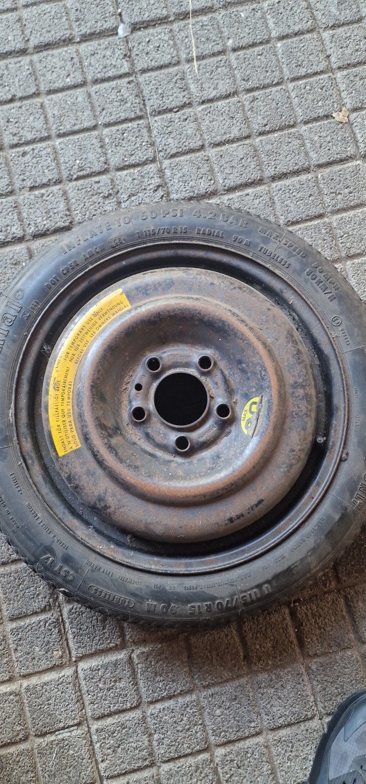 thuiskomer volvo, Auto-onderdelen, Banden en Velgen, Ophalen, Gebruikt, Banden en Velgen, 17 inch