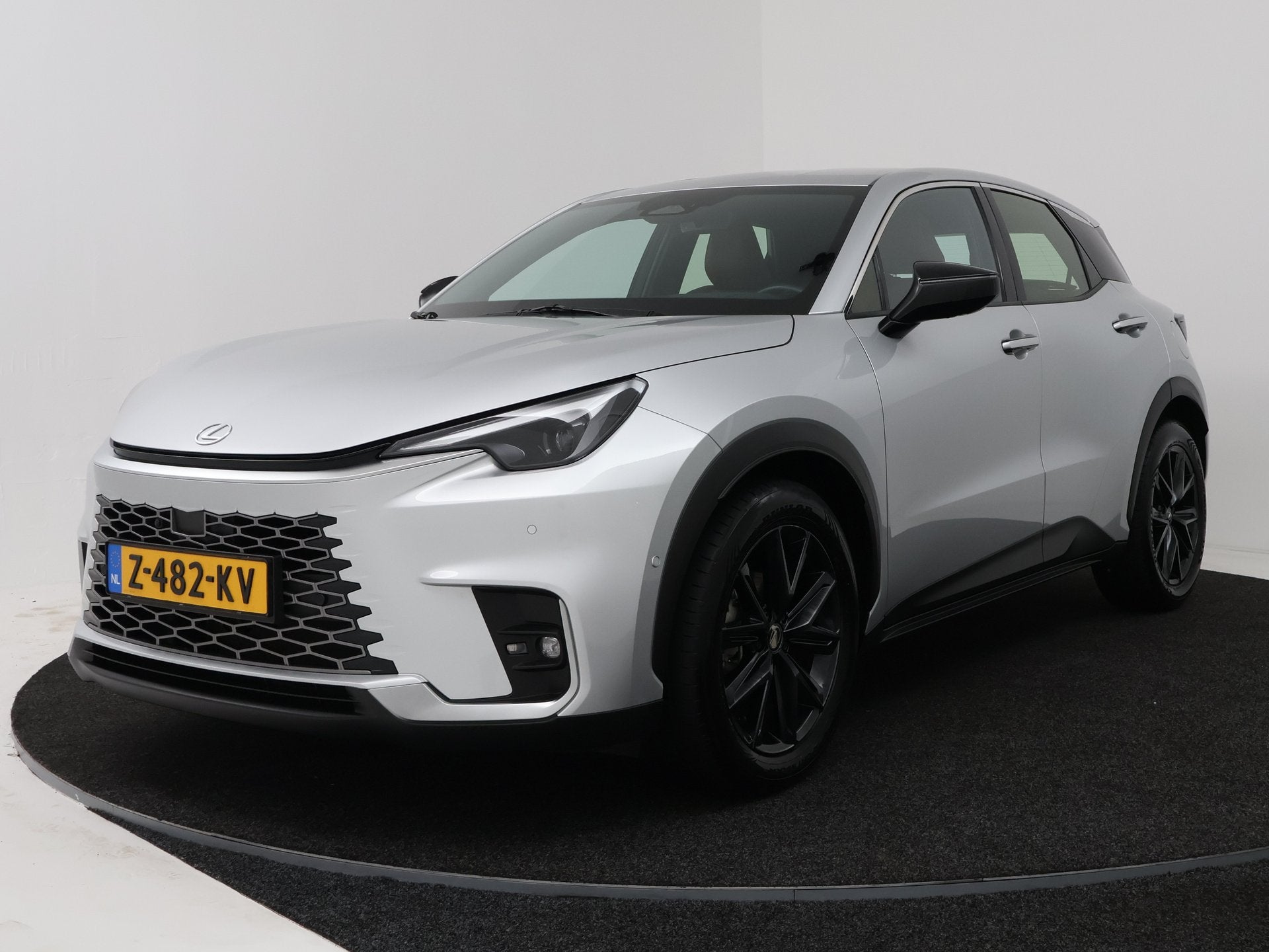 Lexus LBX 1.5 Relax 2WD | Advanced Pack | (bj 2024), Auto's, 12 maanden, 136 pk, Gebruikt, Automatische klimaatregeling