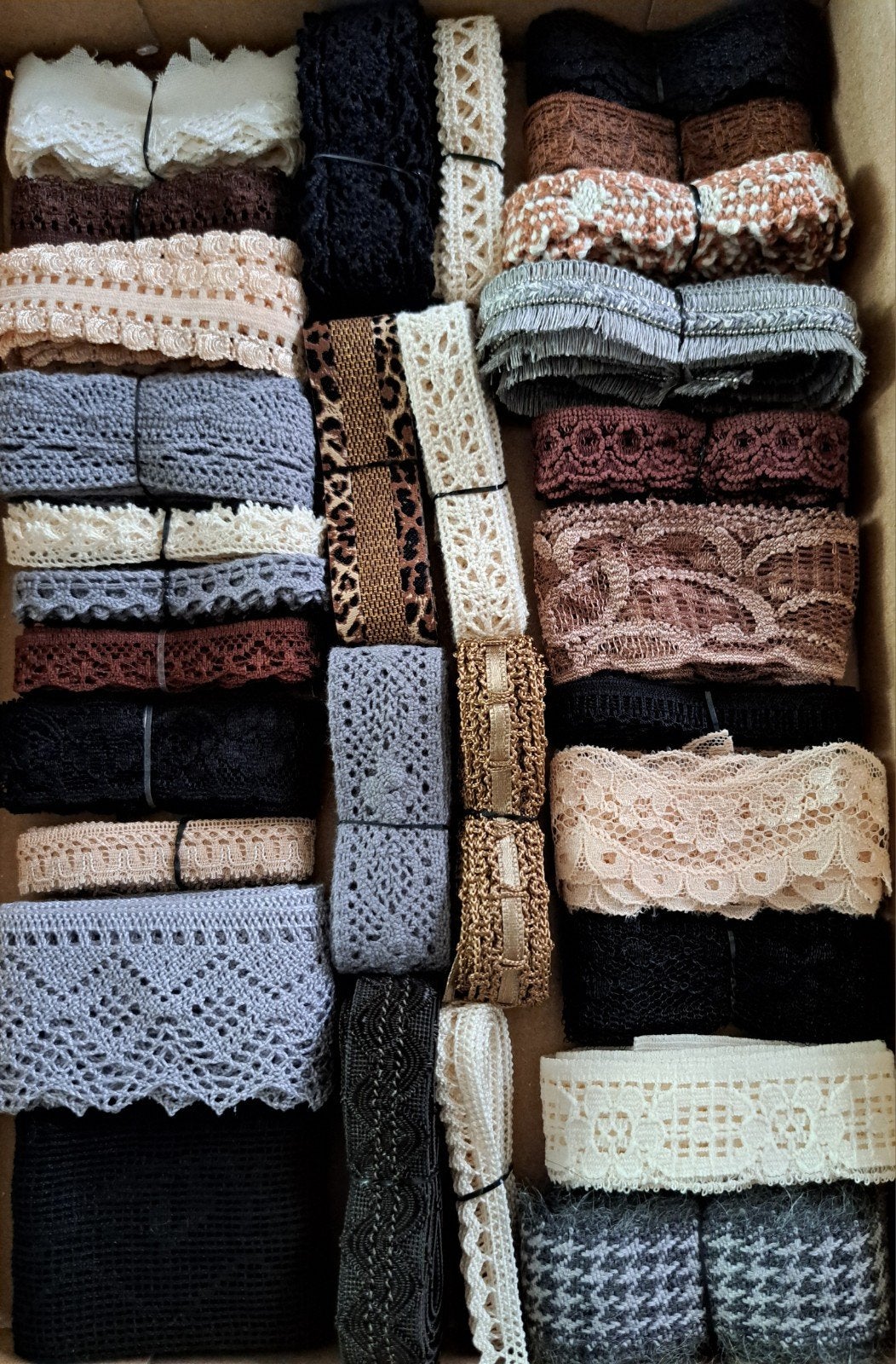 Doosje kant naturel kleuren, Ophalen of Verzenden, Nieuw, Versiering of Embellishment