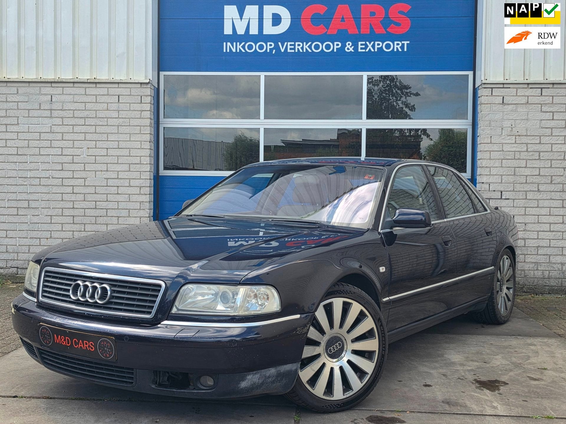 Audi A8 2.8 5V Exclusive AUTOMAAT/NAP/PDC/AIRCO/LEER, Gebruikt, Beige, Blauw, Bedrijf